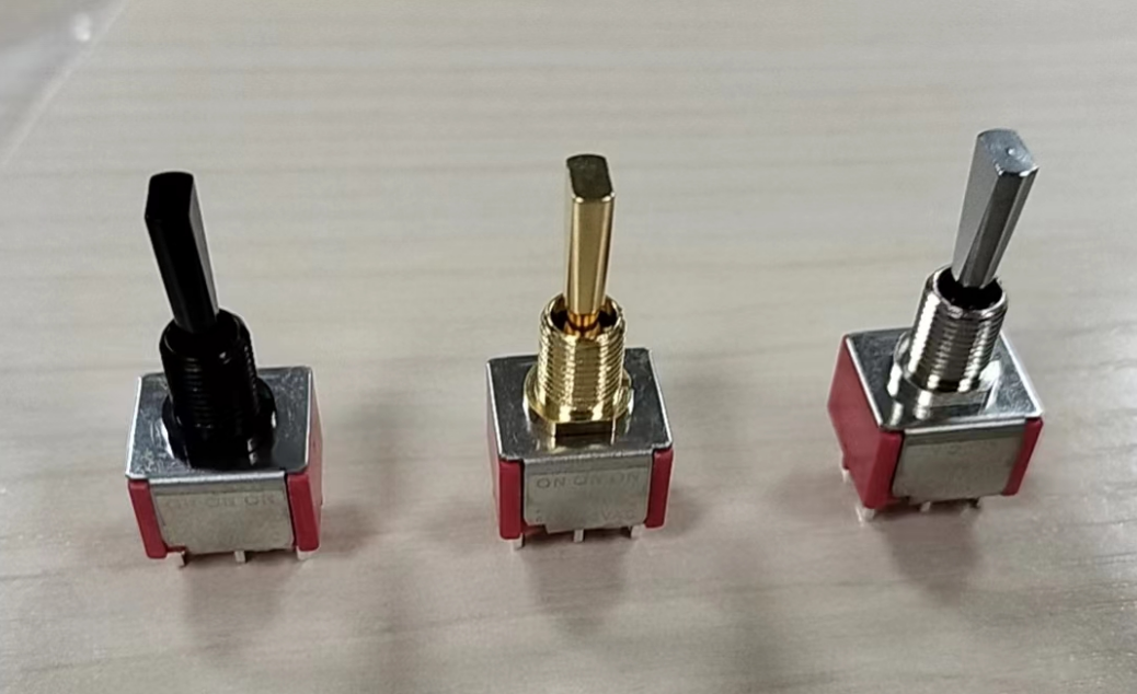 What is the function of a 3 way toggle switch?